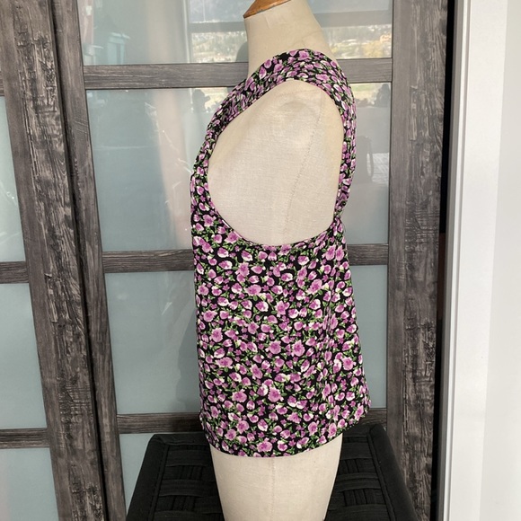 Zara twist neck halter top in purple,green,black & white floral design. XS๐๐๐ค - Picture 3 of 11